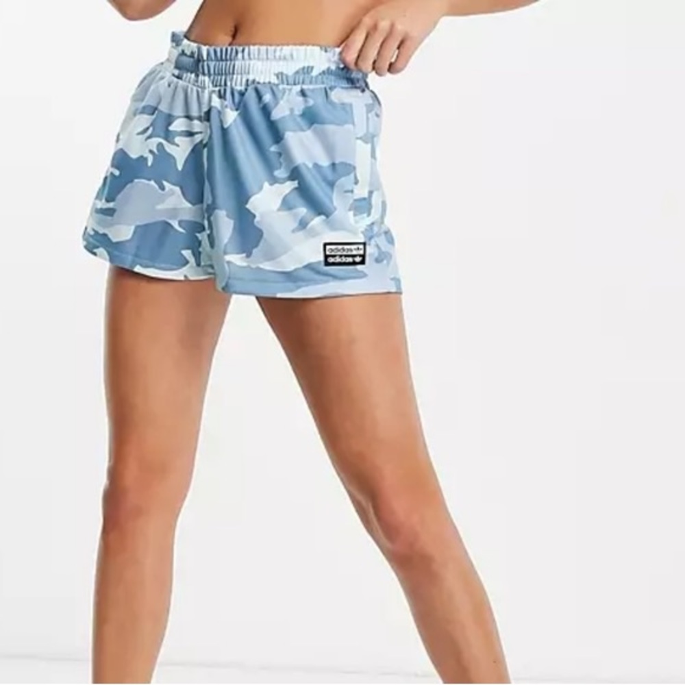 Adidas Blue Camo Shorts Size XL Elastic Waistband, Zipper Pockets